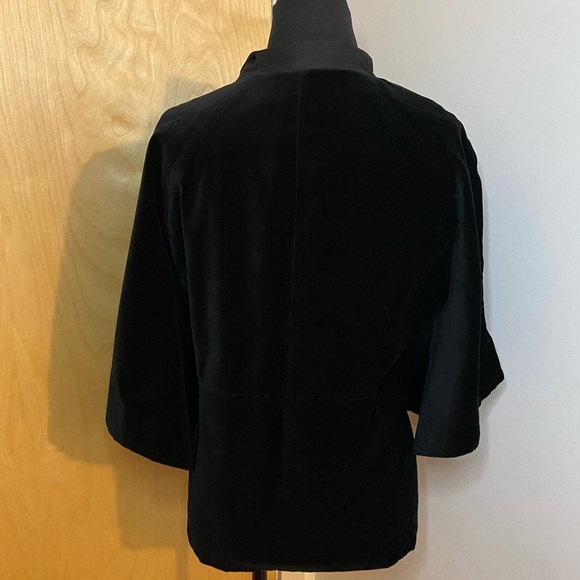 Norm Thompson Vintage Black White Velvet Jacket Embroidery Kimono Sleeves Size M - Picture 8 of 17